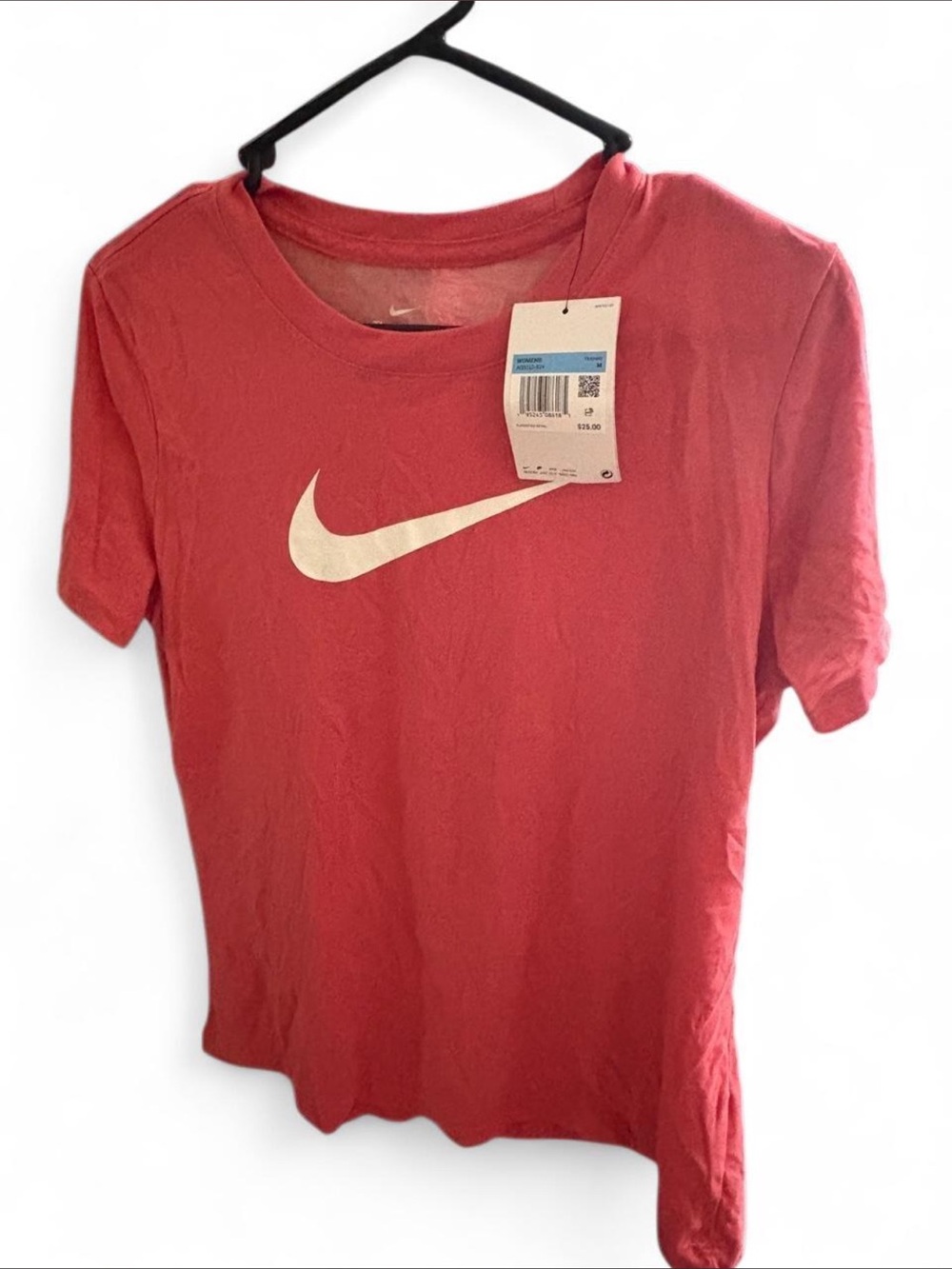 Brand new Nike pink t-shirt size M🌺